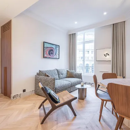 Yuna Saint-germain-des-pres - Serviced