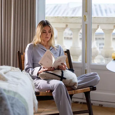 Yuna Saint-germain-des-pres - Serviced *