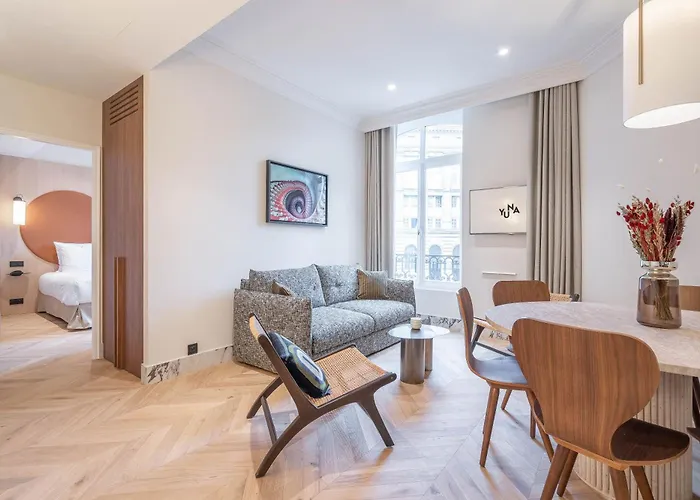 Yuna Saint-germain-des-pres - Serviced