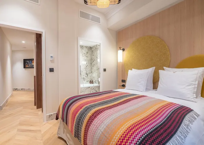 Yuna Saint-germain-des-pres - Serviced * パリ