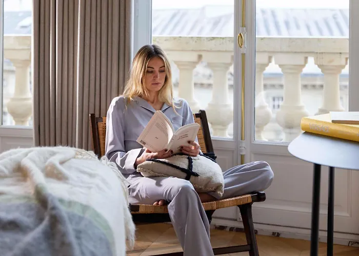 Yuna Saint-germain-des-pres - Serviced *